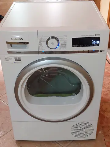 .Siemens iQ700 Germany Dryer 9 kg with WiFi Smart Connect