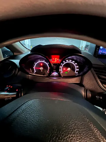 صورة 7 لـ 2012 FORD FIESTA