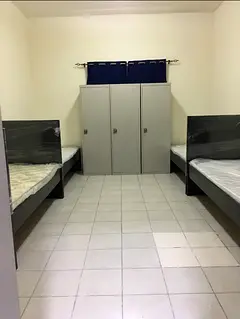 Executive males bedspace available in discovery gardens