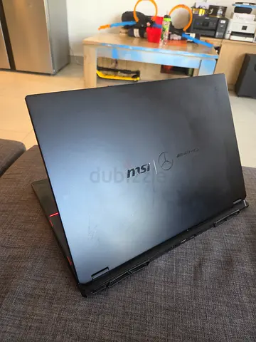 MSI Stealth 18 Mercedes-AMG Motorsport Limited Edition – RTX 4080 / Core Ultra 9 / 32GB / 2TB
