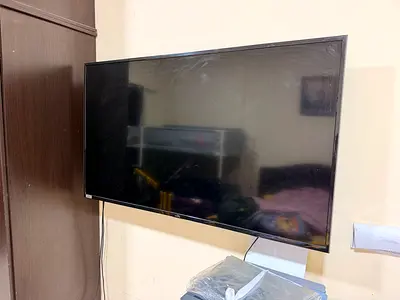 TCL Flat Screen LED TV for Sale