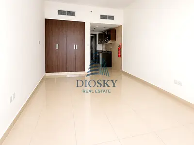Spacious | Pool View | Chiller in Dewa