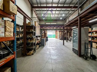 Warehouse for Annual Rent in Industrial Area Eleven Sharjah Seven Thousand Five Hundred Sq Ft Mezzanine Offices High Power Capacity Four Payments