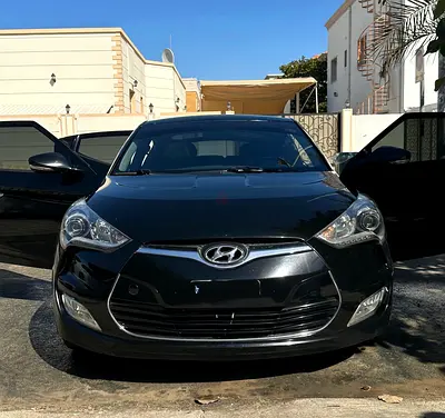 Hyundai Veloster 2015 GCC Specs & Sporty Hatchback