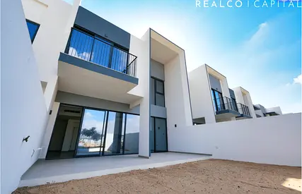 3BR Type Iris | Single Row | Vacant | Open Back