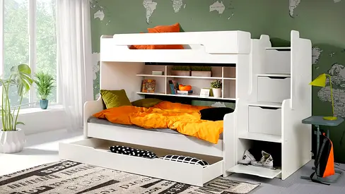 Double bed with step