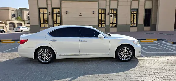 صورة 11 لـ 2012 Lexus LS-SERIES