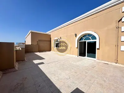 Prime Location/ Ready To Move/ Tawtheeq Available/ No Commission