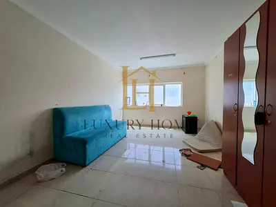 Spacious 2bhk available in al matatah