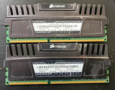 Pair of Corsair Vengance DDR3 Desktop RAM 12GB ( 8GB + 4GB (1600MHz) — Used