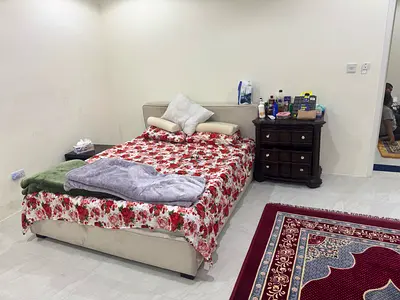 Fully Furnished Master Room for rent including DEWA wifi and Coocking Gas