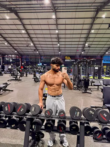 Fitness Trainer in Dubai | Muscle Gain & Fat Loss