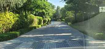 Prestige Green Retreat | Contemporary Family Luxury | Resale