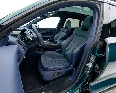 2023 Aston Martin DBX 照片 9