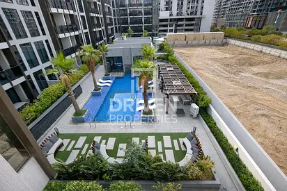 Elegant Layout | Pool and Community View