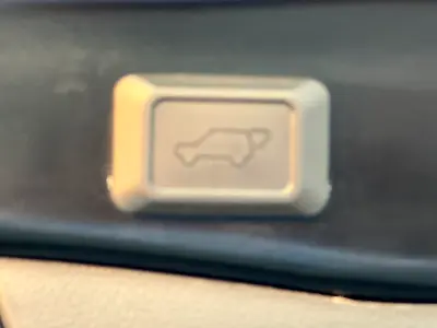 صورة 16 لـ 2023 Toyota RAV 4