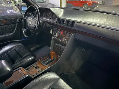 1992 Mercedes-BENZ E-CLASS 照片 18