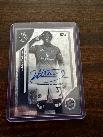 Kobbie mainoo /75 autograph card