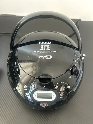 Portable BOOM Mp3 CD Player / Radio - Working Condition