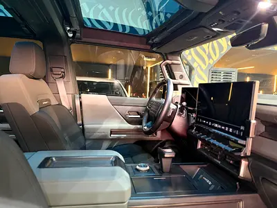 2024 GMC HUMMER 照片 11