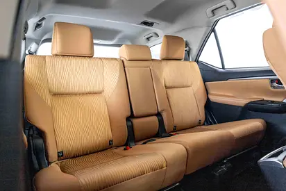 صورة 17 لـ 2022 Toyota FORTUNER
