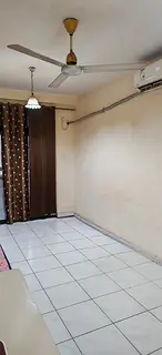Large room with Balcony. Very close to metro