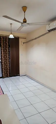 Large room with Balcony. Very close to metro