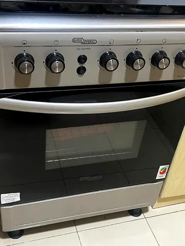 Super General freestanding gas oven and stove - good condition