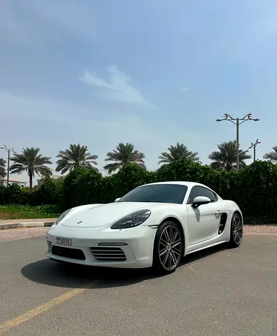 Porsche 718 Cayman S for Sale. GCC. In great condition