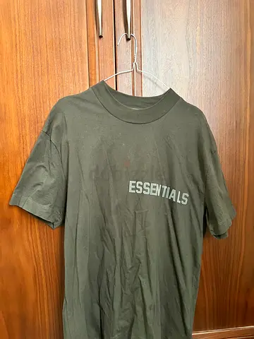 Essentials T shirt