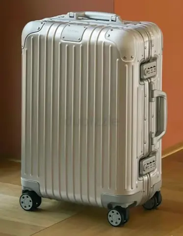 Rimowa carry on