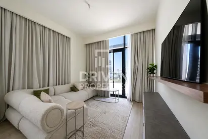 Large Terrace | Ready to Move in | Fully Furnished
