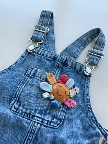 Sweet & Playful: The Perfect NEXT Floral Denim Dungarees (Age 3-4)! 🌸