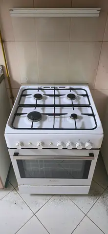 Top Urgent Sale Ariston Cooking range For Only 99Dhs