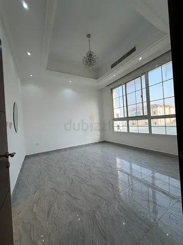 Spacious Studio Available in Villa