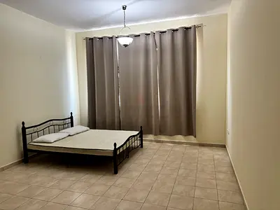 Spacious Room Available for Rent – Ideal for Couples!