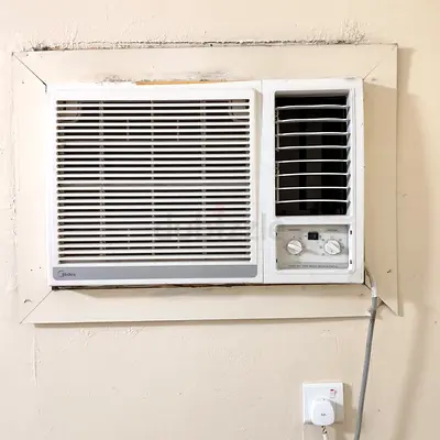 Used Window Air Conditioner - Working, 1.5-2.0 TON (Approx)