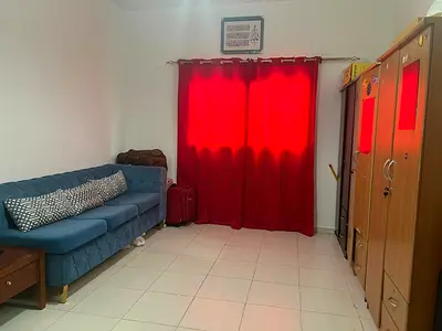 Master bedroom for single lady or 2 ladies to share