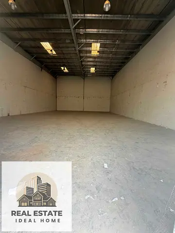 DEAL OFF THE DAY WARE HOUSE FOR RENT JUST 135K EASY PAYMNT 3K SQFT INDUSTRIAL AREA 15