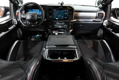 2025 Ford F-150 Raptor R — zdjęcie 7