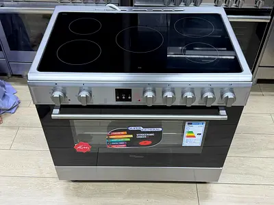 Free delivery Super General Electric Ceramic cooker 90 cm like new Condition