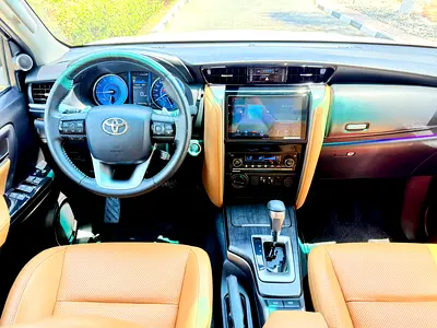 2021 Toyota FORTUNER — фото 13