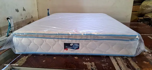 KinG Size Mattress - New, Vacuum Packed