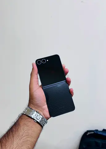 SAMSUNG Z FLIP6
