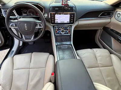 صورة 11 لـ 2017 Lincoln CONTINENTAL