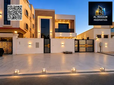 A bargain price: 6 master bedrooms on the main road, custom finishing, and at a special price.