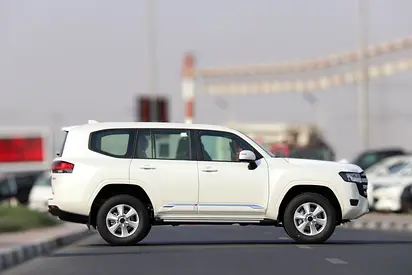 2026 Toyota LAND CRUISER 照片 2