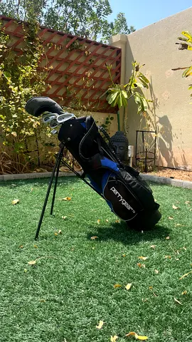 Junior golf clubs and bag for CHEAP