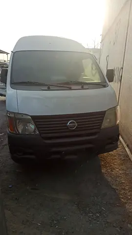 2011 Nissan URVAN 照片 3