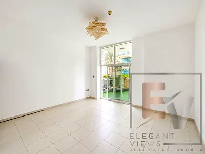 Spacious Studio with Garden – 6 Cheques